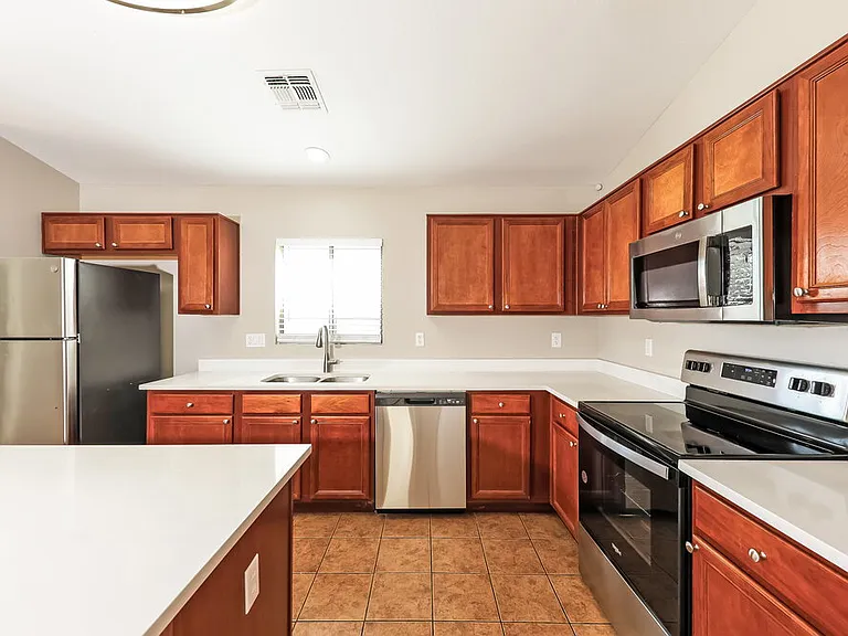 12530 W Willow Ave — Photo 8