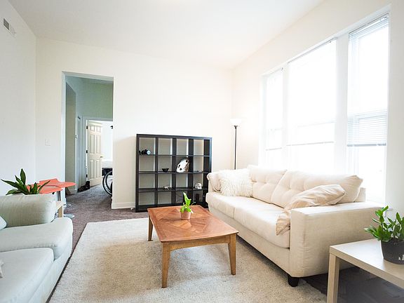 4th image of 100 N Boulevard APT 1
