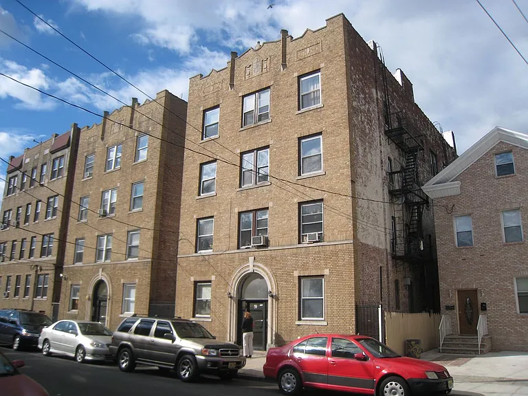 42 Vroom St — Photo 19