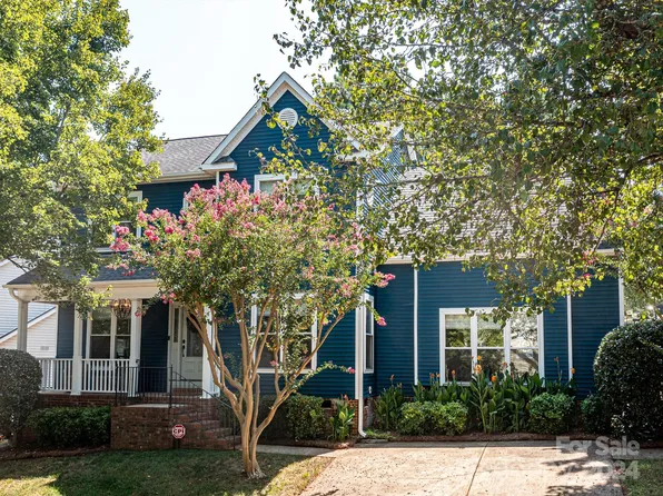 10457 Quiet Bay Ct, Charlotte, NC 28278