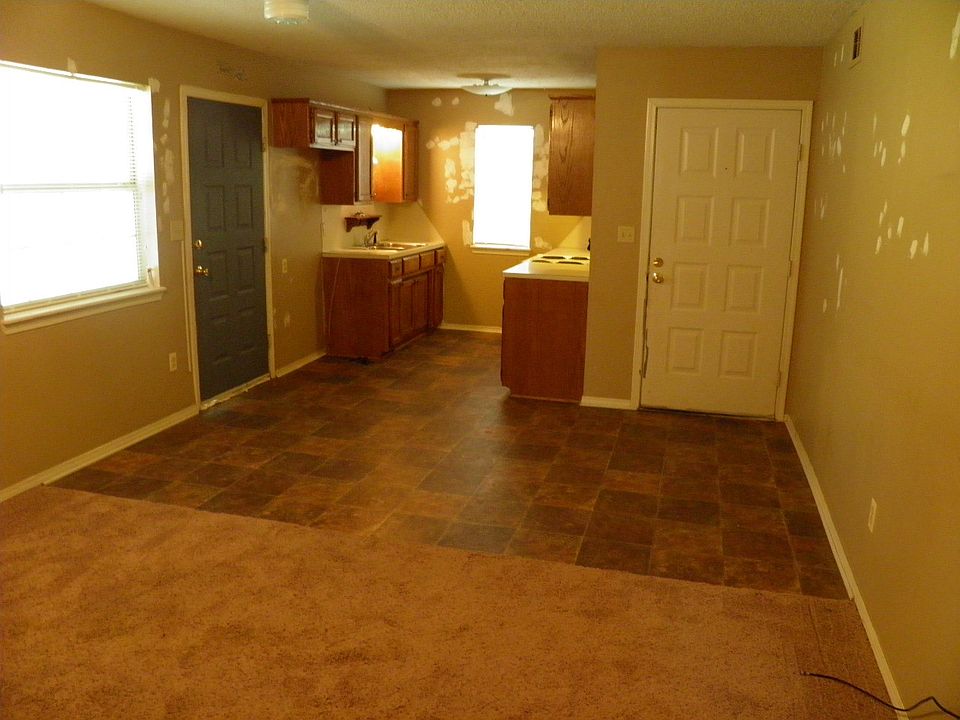 2nd image of 708 N 4th St