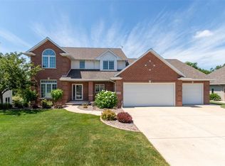 2382 Crystal Springs Ct, Green Bay, WI 54311