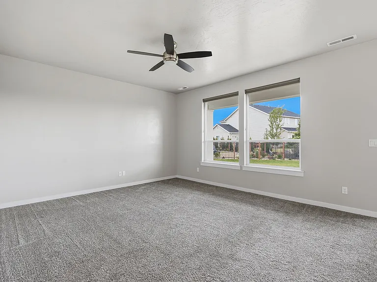 949 N Synergy Ln — Photo 17