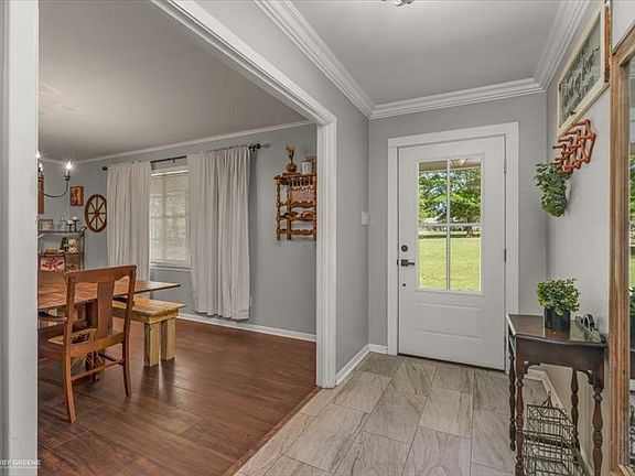3rd image of 533 W McKinley Ave