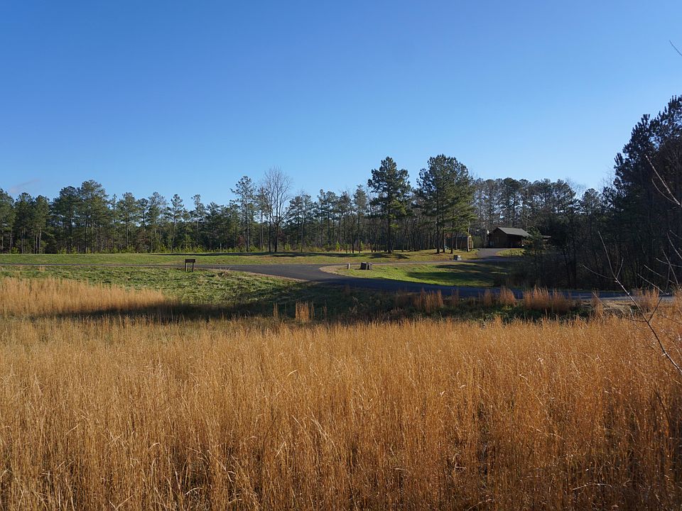2nd image of Wilderness Dr