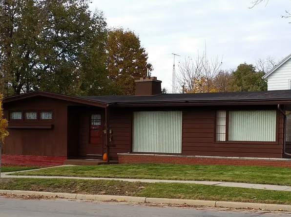 2023 13th St, Monroe, WI 53566