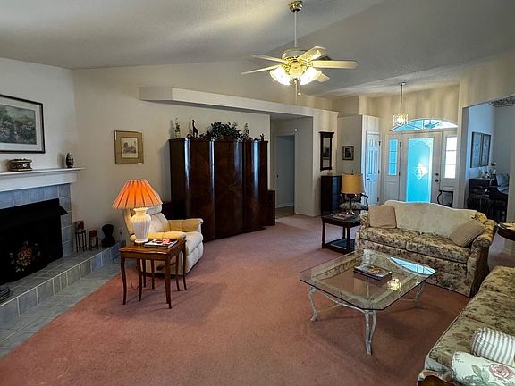 3rd image of 33260 Woodlands Dr