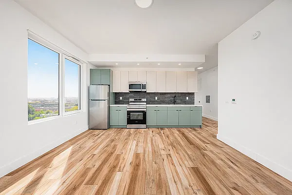 Kitchen, photo 1