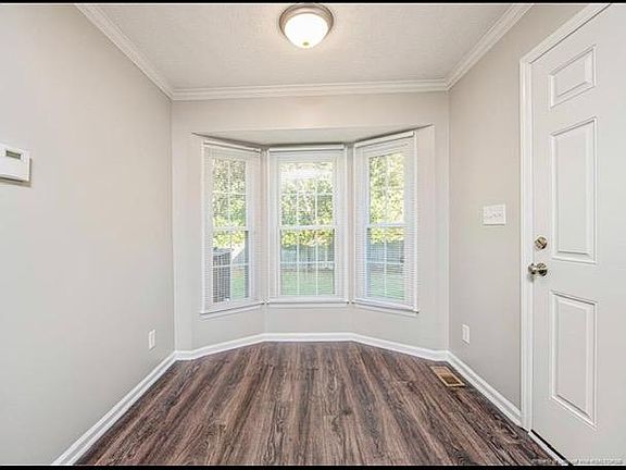 3rd image of 3306 Crosswinds Dr #A