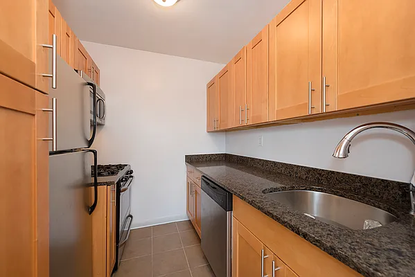 Rented by Bohemia Realty Group | media 11