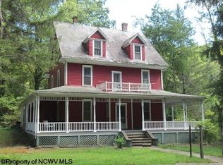 214 Harpertown Rd, Elkins, WV 26241