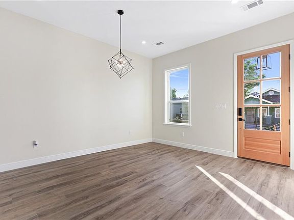 3rd image of 3027 Audubon St