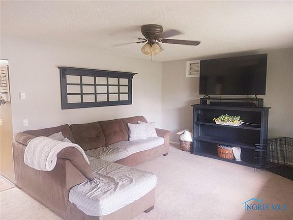 2nd image of 4507 Greensburg Pike