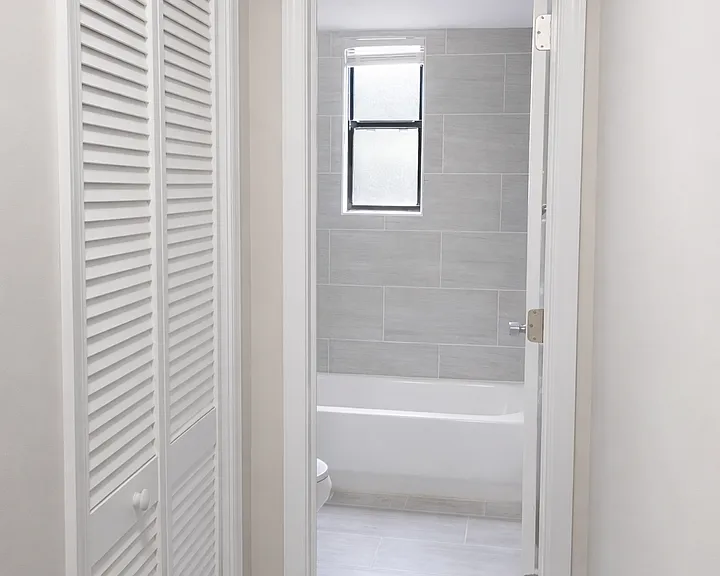 4729 1st St SW #202 — Photo 11