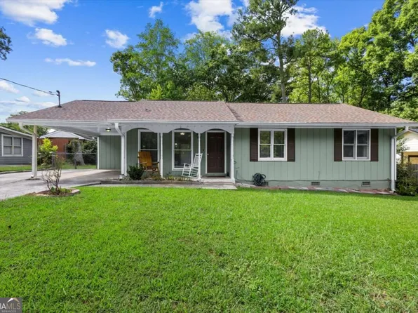 413 Hemlock Dr, Lawrenceville, GA 30046