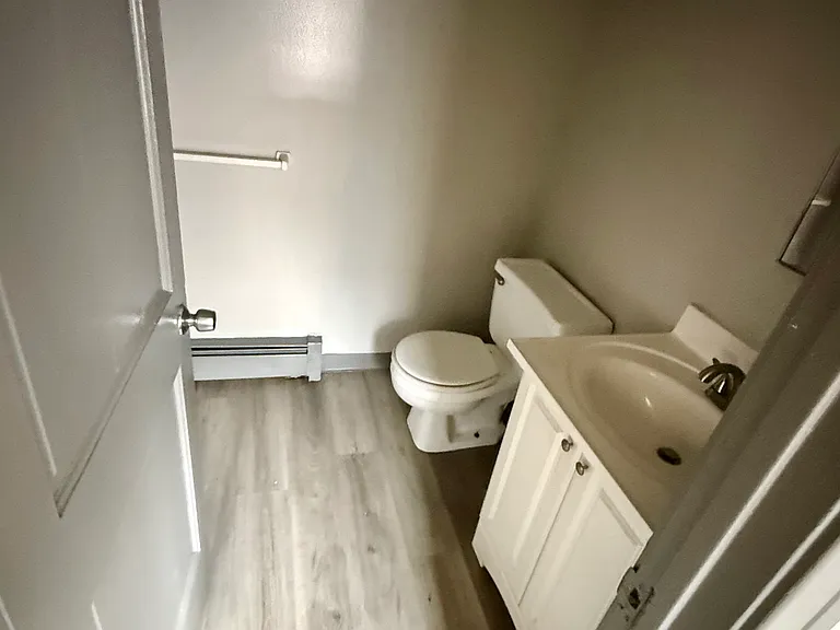 926 Asylum Ave #201 — Photo 3