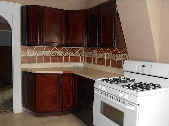 5th image of 1534 S Main St