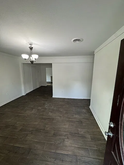 3 bed, 1155 sqft, $1,650 — Photo 2