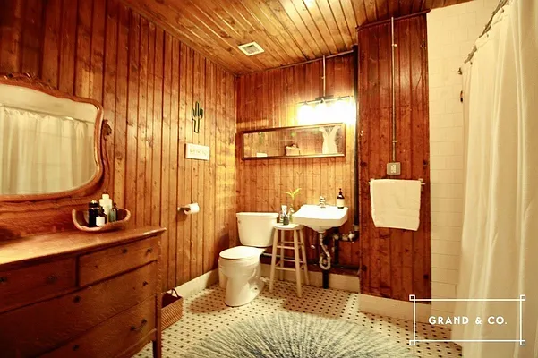 Rented by Grand & Co. | media 26