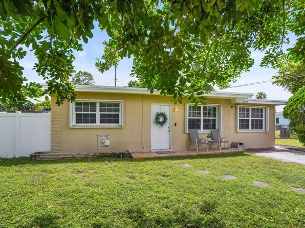 6104 Cresthaven Ct, Hollywood, FL 33023