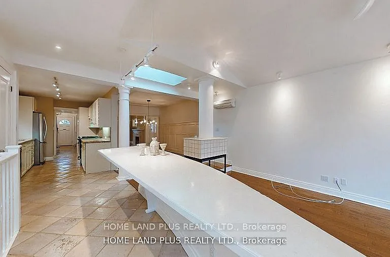 263 Melrose Ave — Photo 15