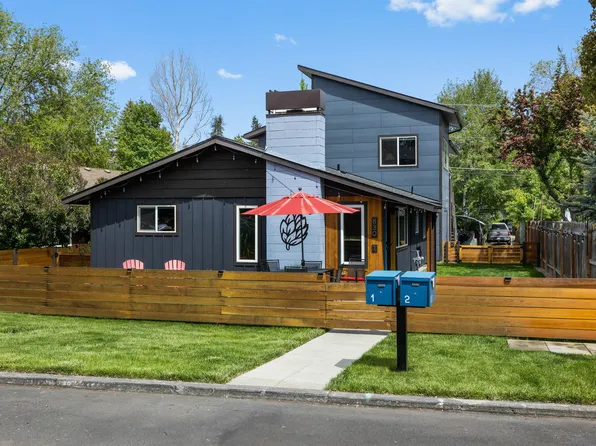 830 NW 12th St #1-2, Bend, OR 97703