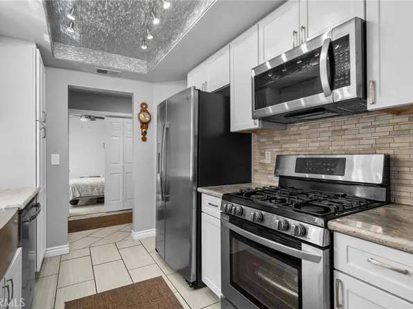 990 Windsong St, Hemet, CA 92545