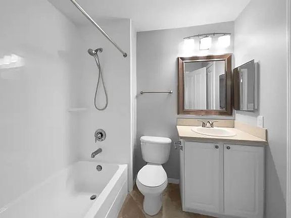 4th image of 6118 Sowerby Ln
