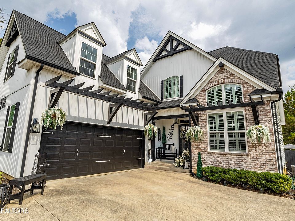 1340 Hillside Ln, Lenoir City, TN 37771 | MLS #1329616 | Zillow