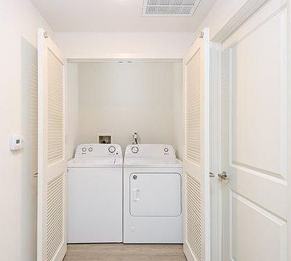 2nd image of 840 S Magnolia Ave Unit 1315
