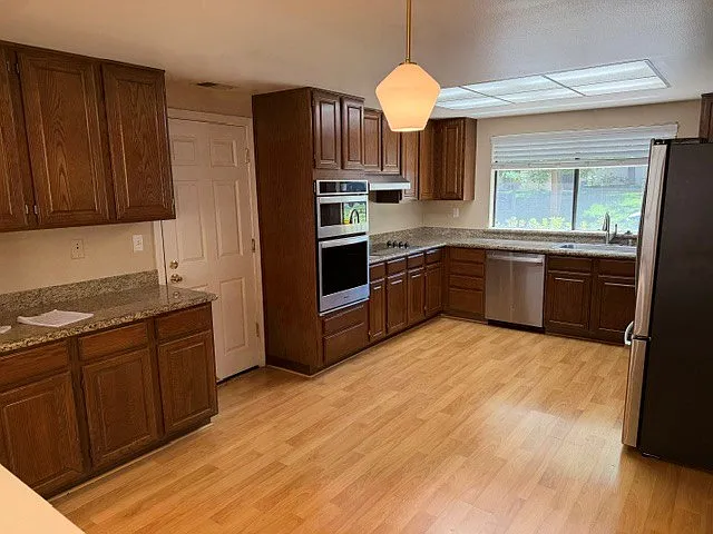 640 Preakness Dr — Photo 3