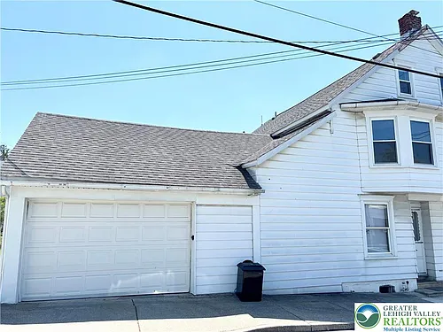 308 W Franklin St Photo 1