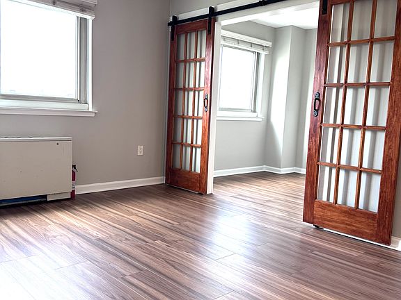 5th image of 1225 Martha Custis Dr APT 404