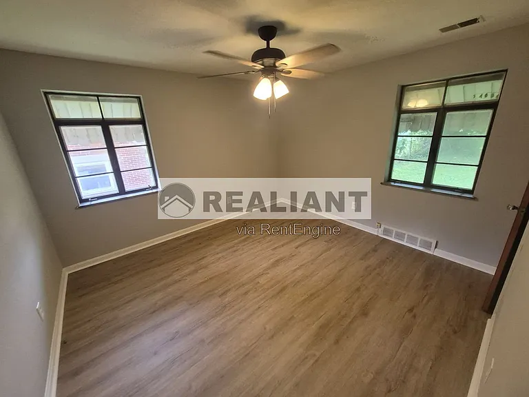501 Hallam Ave — Photo 8