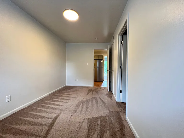 Stone Ridge Apartments- Convenient Location — Photo 19