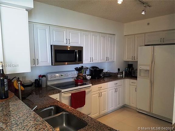 5th image of 1155 Brickell Bay Dr APT 2304