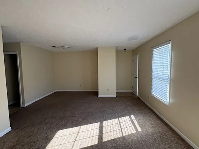 3820 John Marshall Rd — Photo 7