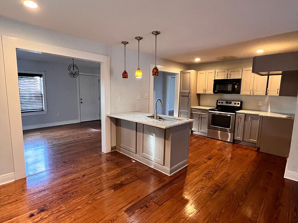 1st image of 1755 Shirley Dr