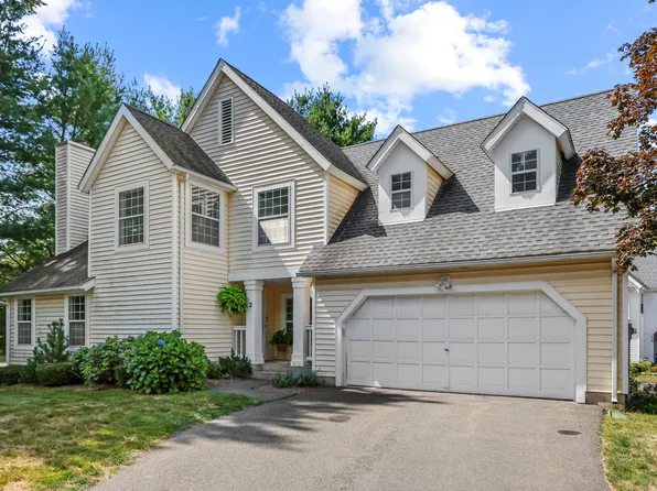2 Southbridge Court #2, Simsbury, CT 06070