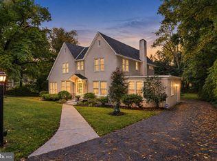 2203 Chestnut St, Harrisburg, PA 17104