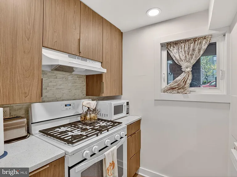 147 Rhode Island Ave NW #GROUND LEVEL — Photo 9