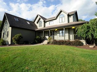 2616 Honeysuckle Ln, Elmira, NY 14903
