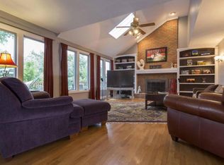 12691 Oakmere Dr NW, Pickerington, OH