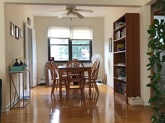 2nd image of 1239 W Farwell Ave APT 3A
