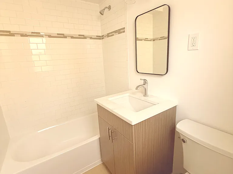 15 New Hampshire St #18 — Photo 7