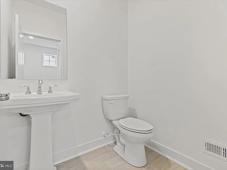 21 William Boyer Dr — Photo 6