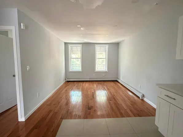 (undisclosed Address), Bronx, NY 10474