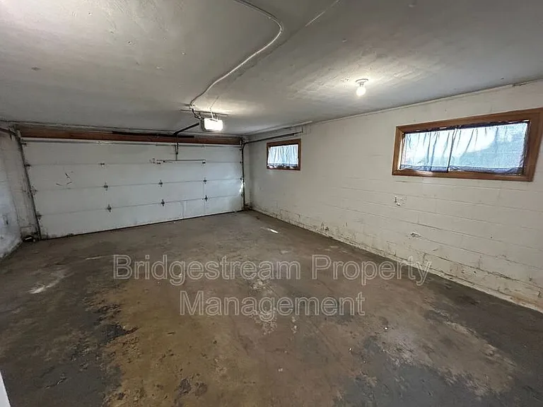 7541 Mintwood Ave — Photo 15