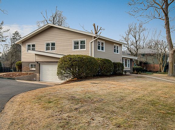 2nd image of 1504 Basswood Cir