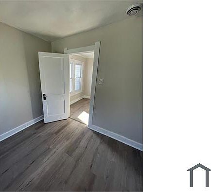 5th image of 6528 Auburn St